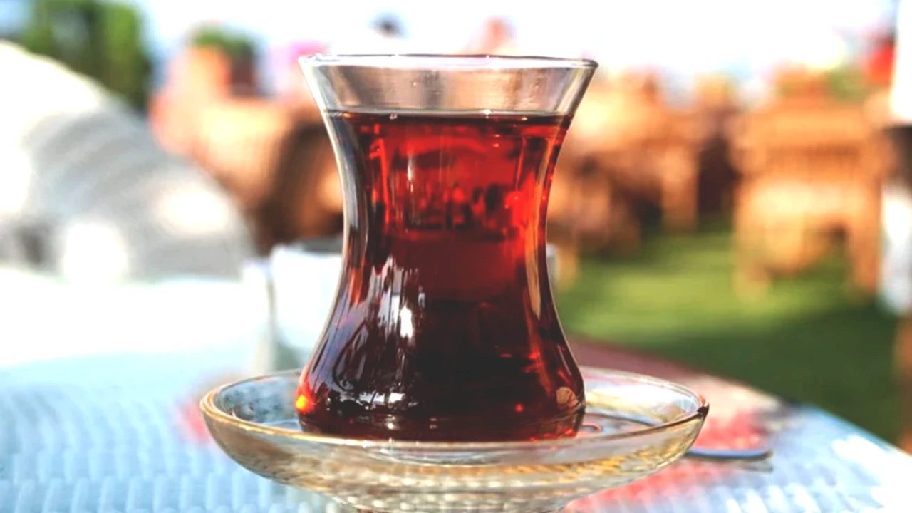 Çay Tiryakilerini Büyüleyecek! Çayın 5 Gizli Faydası ile Tanışın!