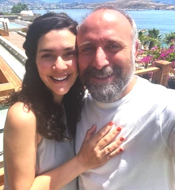 Bergüzar Korel: Duyduğum kadarıyla bu dört sene içerisinde çok şey değişti - Magazin haberleri