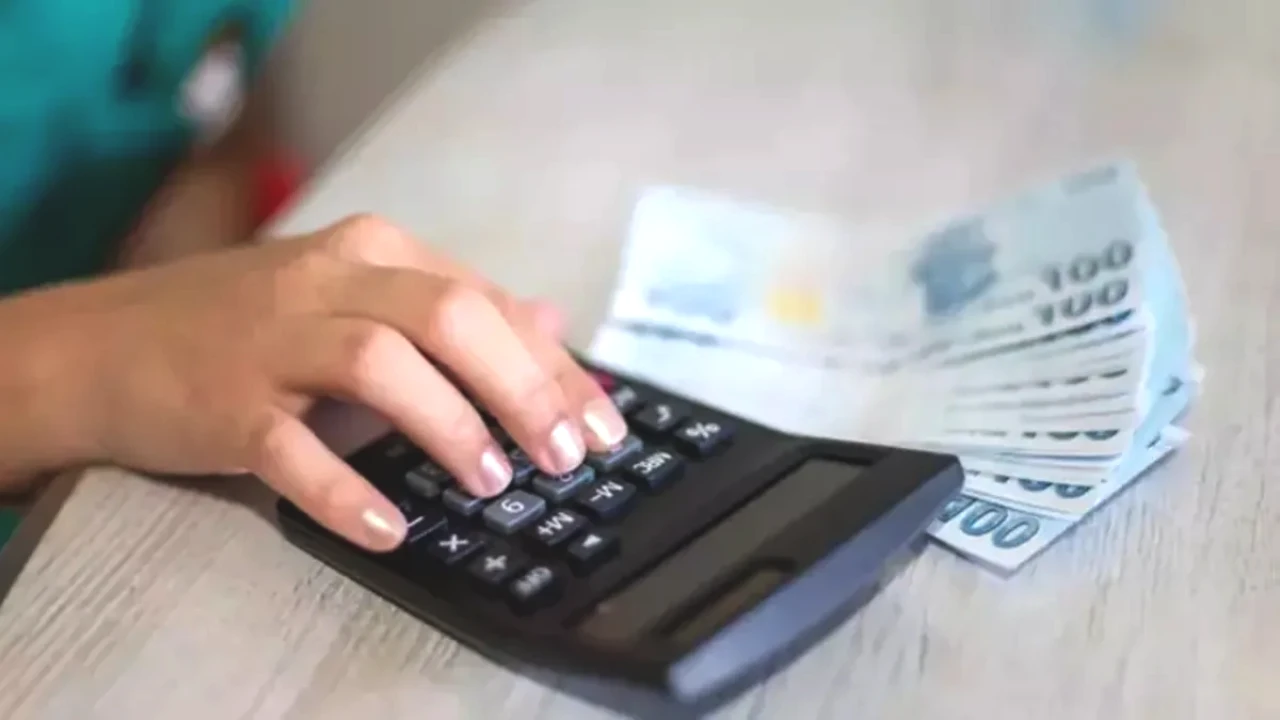 Kamu Bankalarından Emekliye Promosyon! Maaşa Göre 12 Bin TL'ye Kadar
