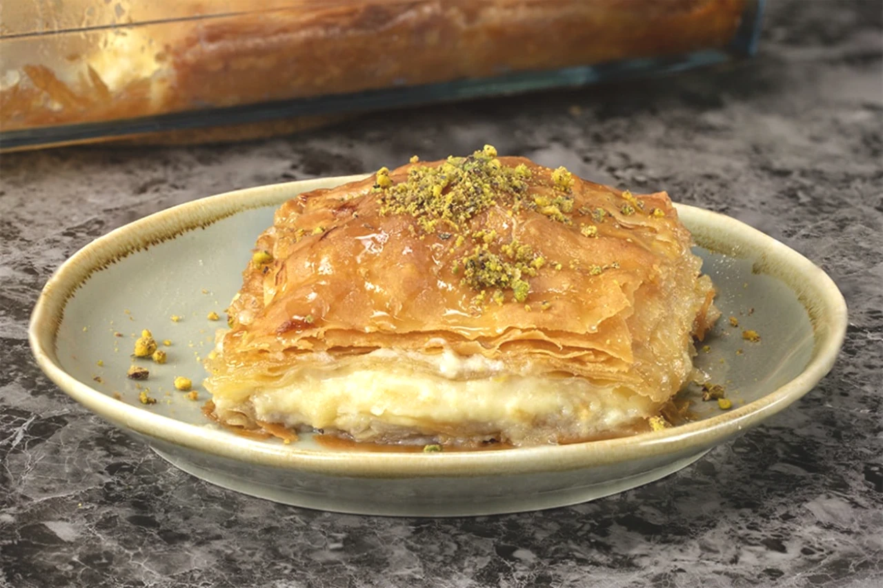 Laz Böreğinin Sırrı Muhallebideki Bu Baharatta! Karadeniz Tarifi